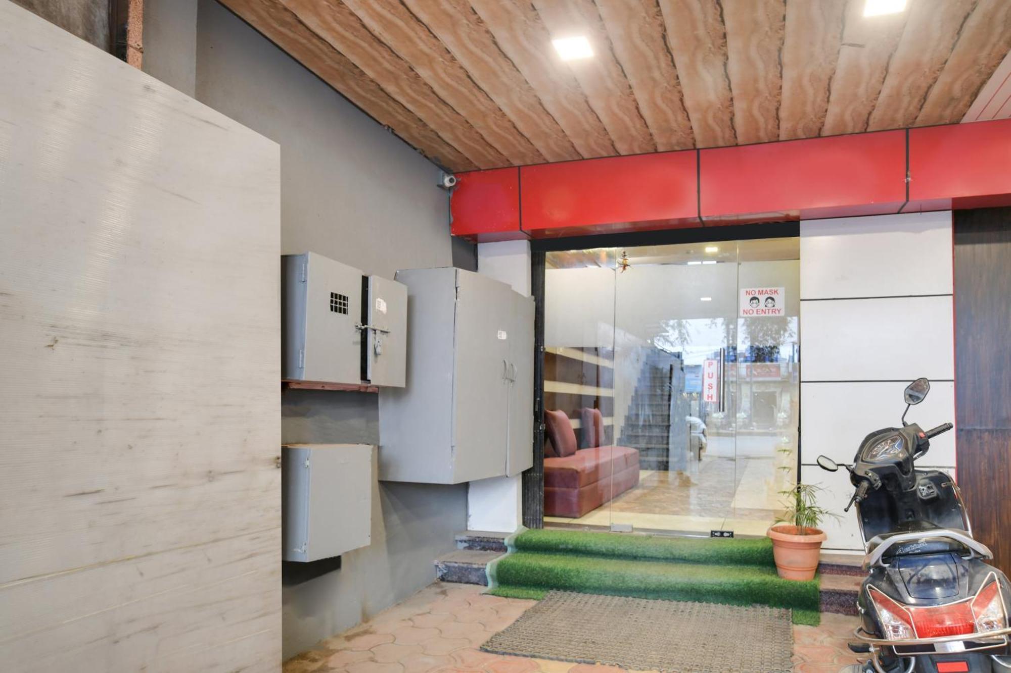 Townhouse Prime Stay Indore Buitenkant foto