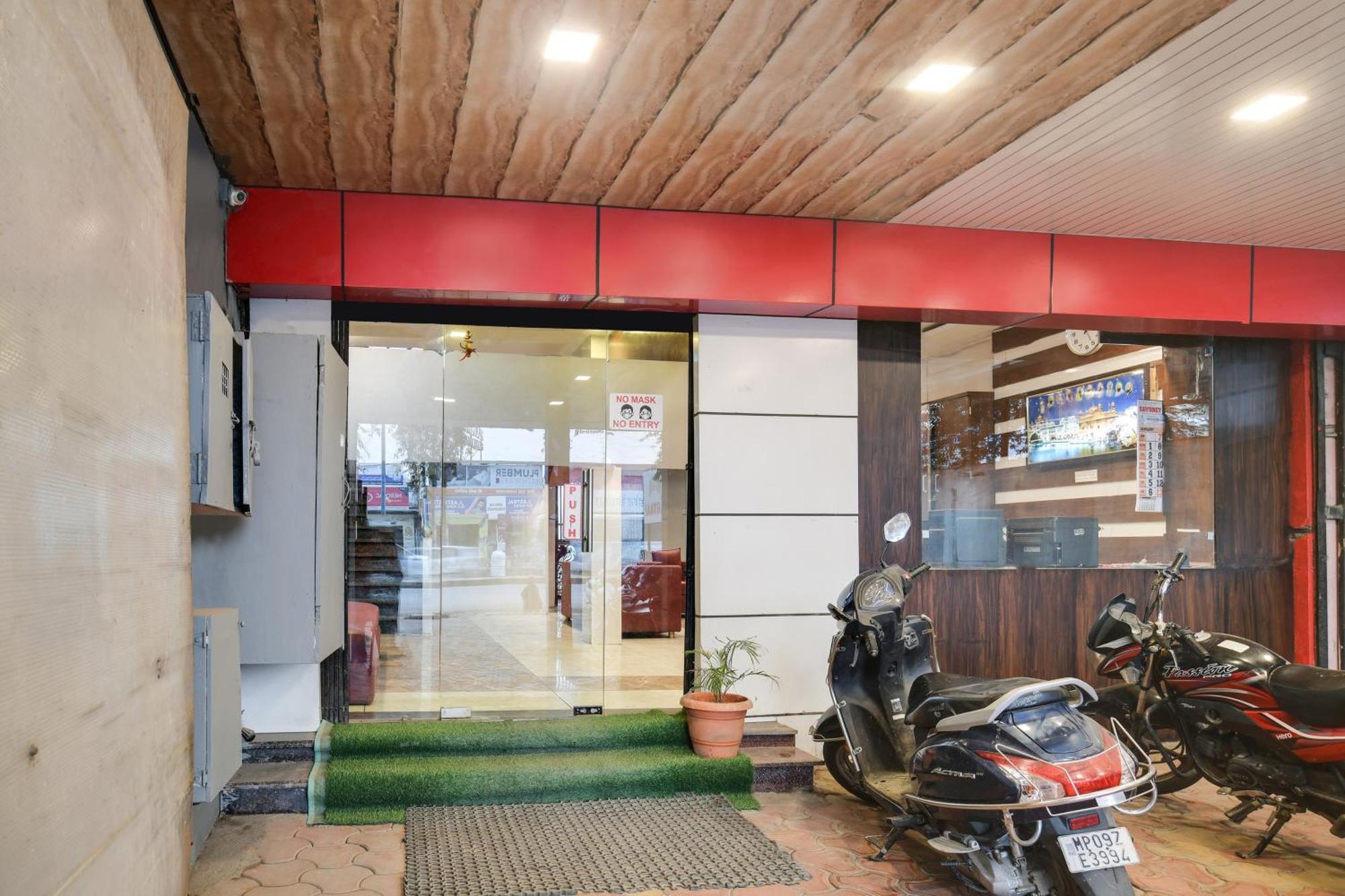 Townhouse Prime Stay Indore Buitenkant foto